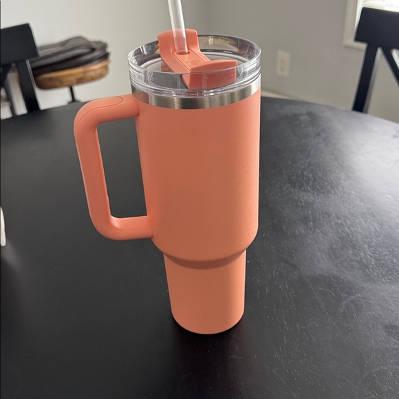 Stanley Coral Travel Mug with Handle - Picture 2 of 4